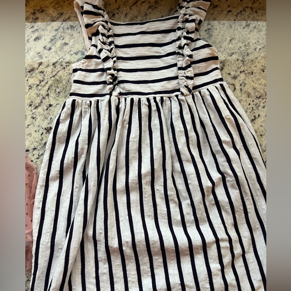 Girls Baby GAP dress lot sizes 4 & 5 Pink w gold stars and white w navy stripes - Picture 7 of 7